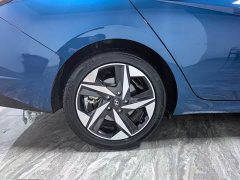 Lexus Elantra 1.5L CVT LUX Premium Edition - фото 13