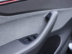 Tesla Model Y rear-wheel drive version - фото 10