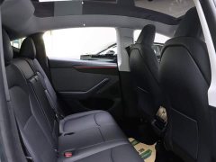Tesla Model Y rear-wheel drive version - фото 13