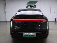 Tesla Model Y rear-wheel drive version - фото 7