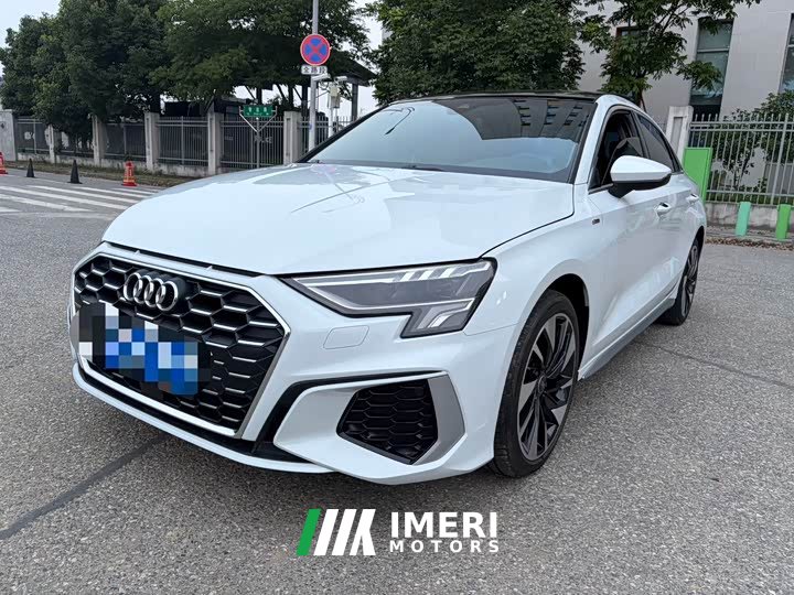 Audi A3 A3L Limousine 35 TFSI Fashion Sport - автомобиль из Китая