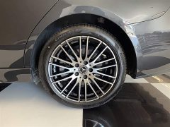 Mercedes-Benz C-Class facelift three C 260 L sports version - фото 11