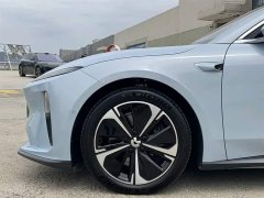 NIO ET5T 75kWh Touring - фото 5