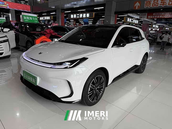 Lynk & Co Jihu Beta T1 425 MAX - автомобиль из Китая