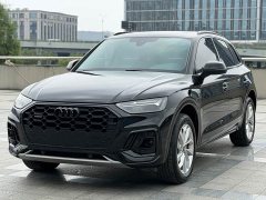Audi Q5L 40T luxury and dynamic - фото 1