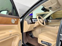 AITO Wenjie M9 extended range Ultra version 52kWh 5-seater version - фото 4