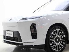 NIO ES8 2026 Six-seater Executive Deluxe Edition - фото 9