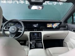 Li Auto ONE Extended-Range 6-Seater - фото 8