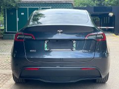Tesla Model Y rear-wheel drive version - фото 6