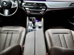 BMW 5 Series 530Li Leading M Sports Package - фото 9