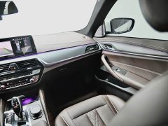 BMW 5 Series 530Li Leading M Sports Package - фото 10