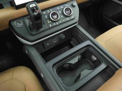Land Rover Defender 110 3.0T P400 Dark Special Edition - фото 9