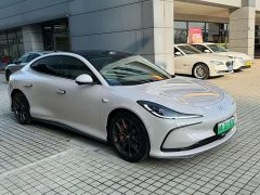 Li Auto Zhiji L6 Max Standard Edition - фото 3