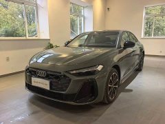 Audi A5L 2.0T Sports Edition Plus - фото 1