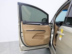 Buick GL8 ES Lu Zun 653T Exclusive - фото 13