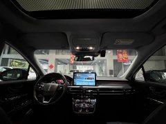Lynk & Co Adventurer 2.0T two-wheel drive exclusive edition - фото 19