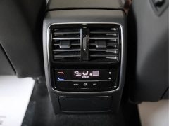 Volkswagen Magotan 2020 330TSI DSG Leading Edition - фото 12