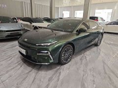 Geely Galaxy Star 8 130km EM-i Exclusive Edition - фото 1