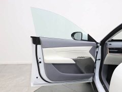 Lynk & Co eπ007 2024 620 Pro - фото 14
