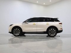Lynk & Co Adventurer 2.0T Two-wheel drive Premium Edition - фото 7