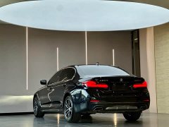 BMW 5 Series facelift 525Li M Sports Package - фото 10