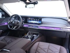 BMW 7 Series 2023 735Li M Sports Package - фото 19