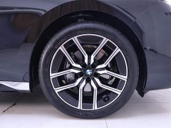 BMW 7 Series 2023 735Li M Sports Package - фото 6