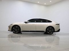 Lynk & Co eπ007 2024 620 Pro - фото 4