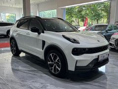 Lynk & Co 01 EM-P 1.5TD PHEV Halo - фото 3