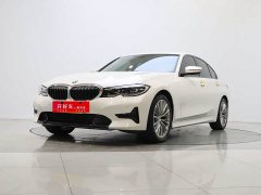 BMW 3 Series 2022 320i Sports Package - фото 1