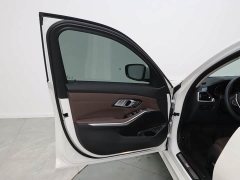 BMW 3 Series 2022 320i Sports Package - фото 12