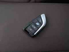 BMW 3 Series 2022 320i Sports Package - фото 17