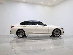 BMW 3 Series 2022 320i Sports Package - фото 6
