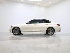 BMW 3 Series 2022 320i Sports Package - фото 7