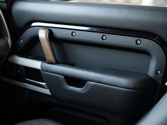 Land Rover Defender 110 P400 Dark Special Edition - фото 14