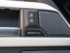 Land Rover Defender 110 P400 Dark Special Edition - фото 17