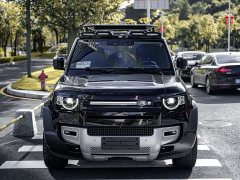 Land Rover Defender 110 P400 Dark Special Edition - фото 2