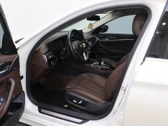 BMW 5 Series facelift 525Li luxury package - фото 13
