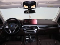 BMW 5 Series facelift 525Li luxury package - фото 19