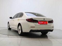BMW 5 Series facelift 525Li luxury package - фото 3