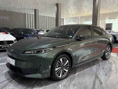 Changan Qiyuan A05 70 Pro - фото 1