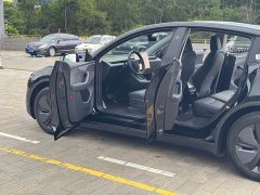 Tesla Model Y long-range all-wheel drive version - фото 15