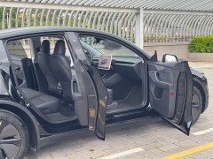 Tesla Model Y long-range all-wheel drive version - фото 19