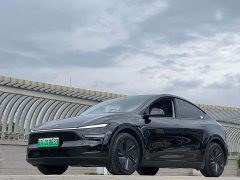 Tesla Model Y long-range all-wheel drive version - фото 2