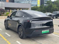 Tesla Model Y long-range all-wheel drive version - фото 8