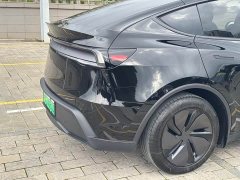 Tesla Model Y long-range all-wheel drive version - фото 9
