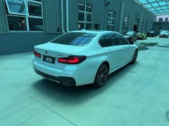 BMW 5 Series facelift 530Li leading M sports package - фото 4
