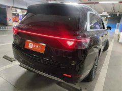 AITO M9 EREV Ultra 42kWh 6-Seater - фото 4