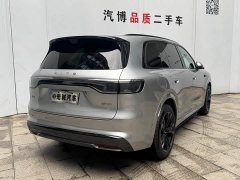 AITO Wenjie M8 2025 extended range Ultra version 53.4kWh 5-seater version (192-line lidar) - фото 5