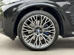 BMW X5 2023 xDrive 30Li Exclusive M Sports Night Package - фото 17